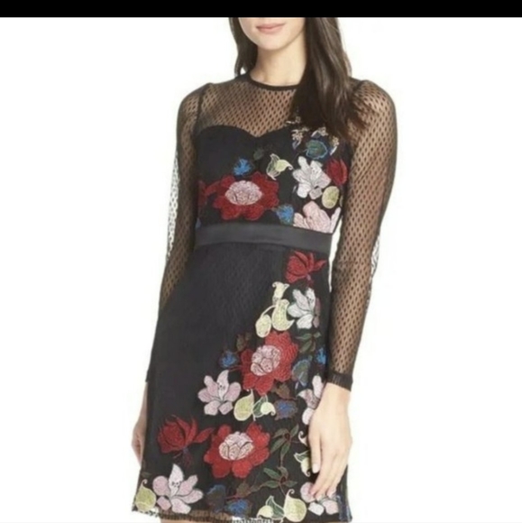 Fancy party dress - Picture 4 of 8